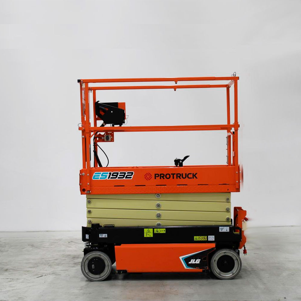JLG ES1932